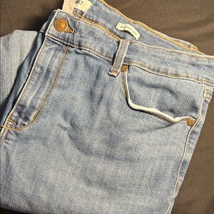 Nine West Light Blue Gramercy Crop Jeans